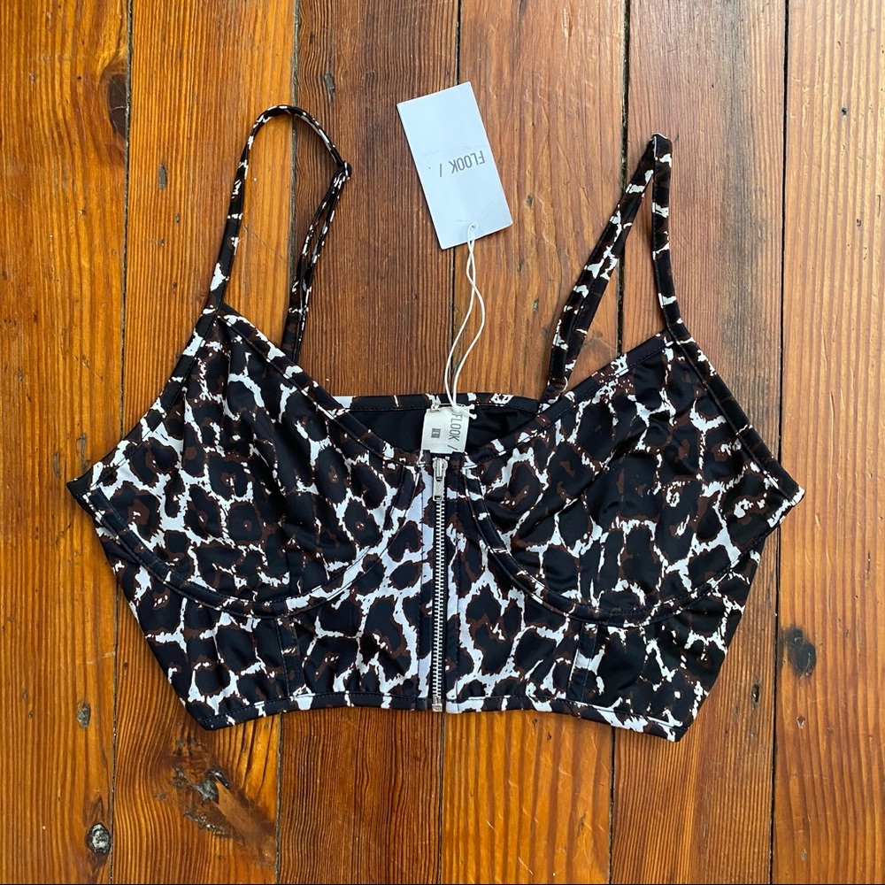NWT Flook/. Flook the Label zip up bra top